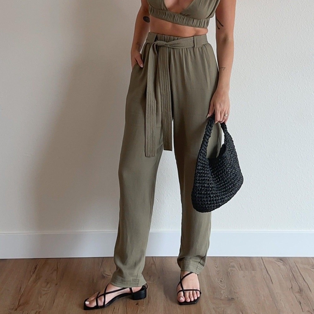 Indah set top/bottoms/sweater